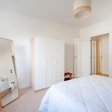 Guesthost - Le Vele With Balcony Apartment