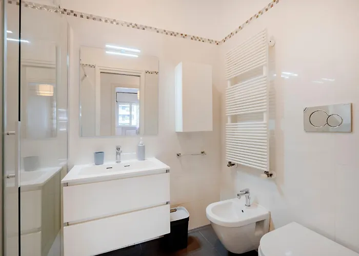 Guesthost - Le Vele With Balcony Apartment Bari