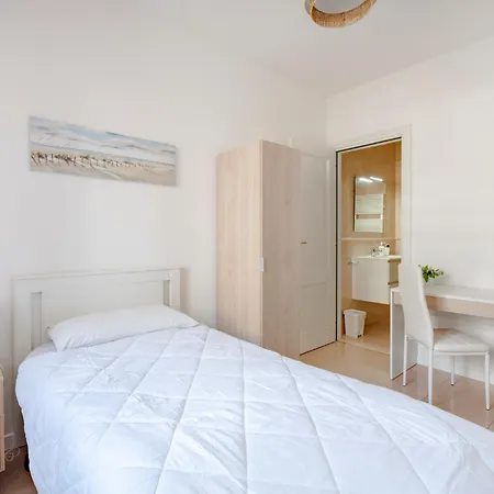 Guesthost - Le Vele With Balcony 公寓 巴里